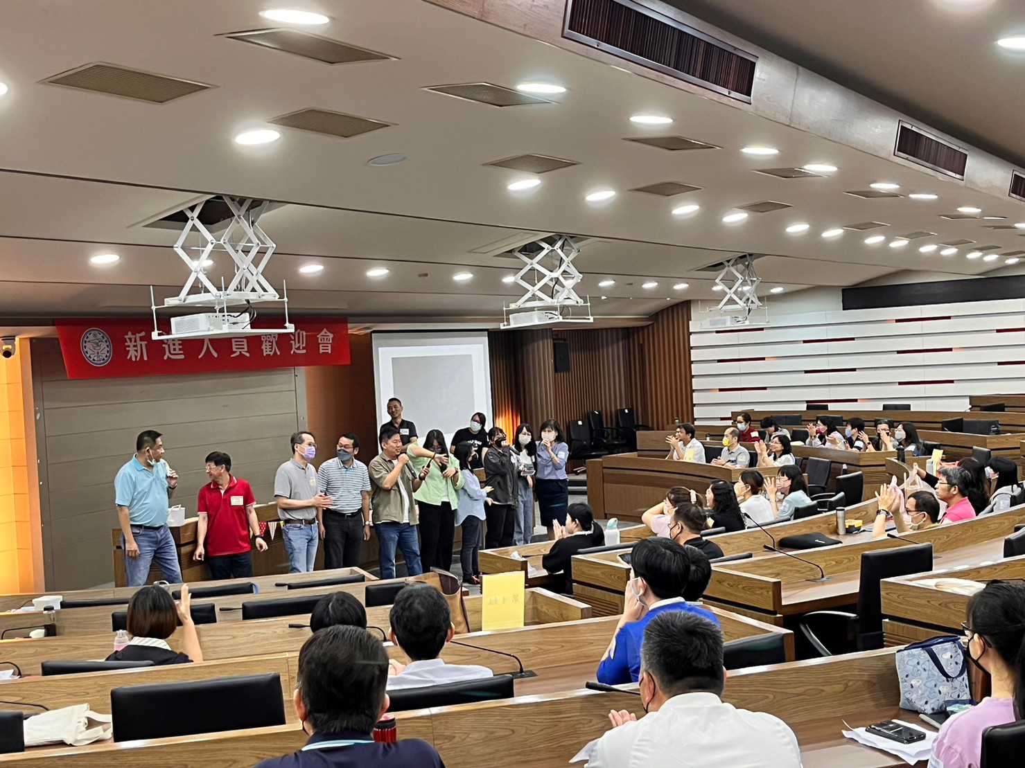 112學年度新進人員歡迎餐會(112年09月05日)(03)(另開新視窗)