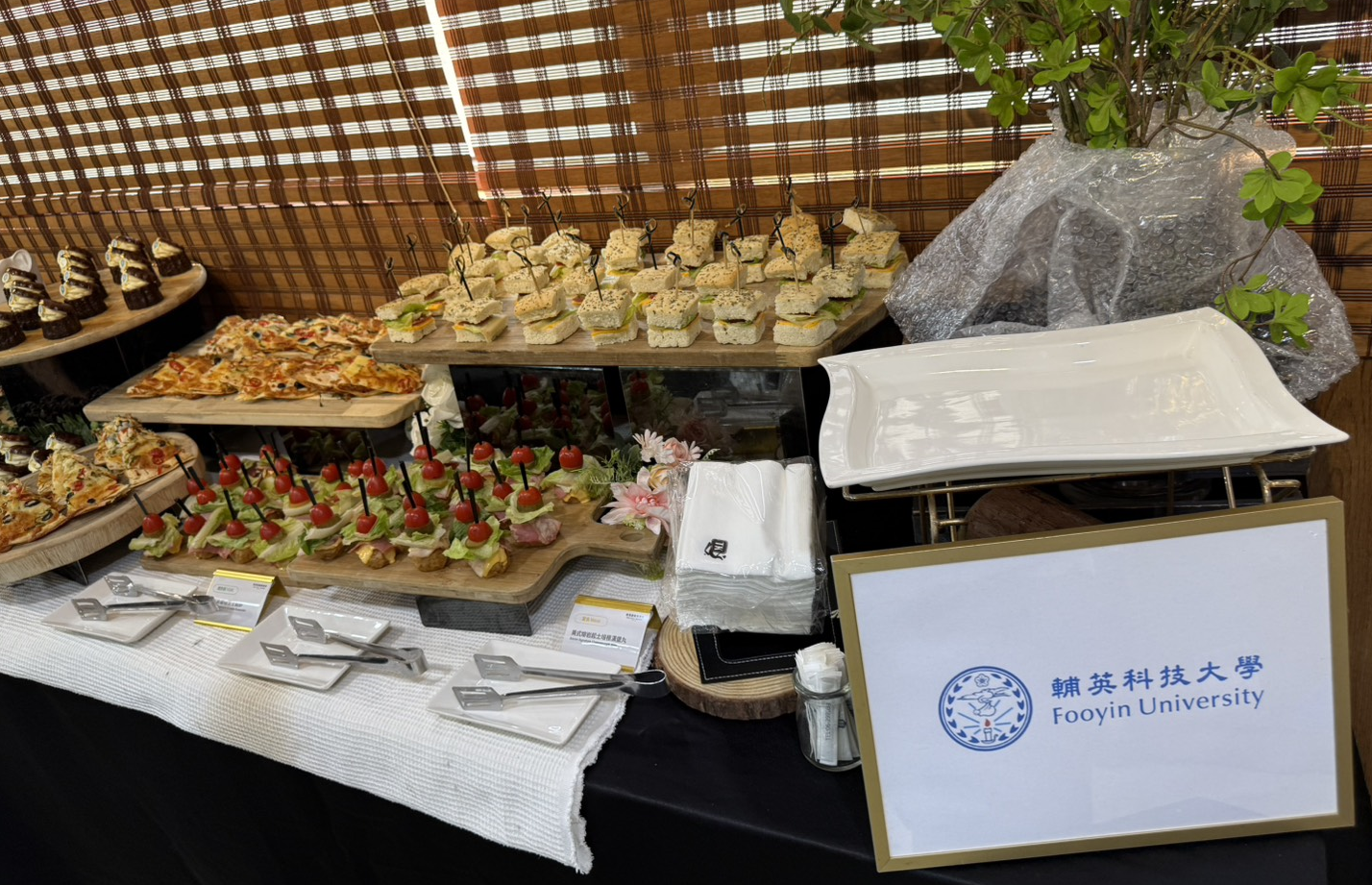 114學年度新進人員歡迎餐會(114年09月03日)9(另開新視窗)