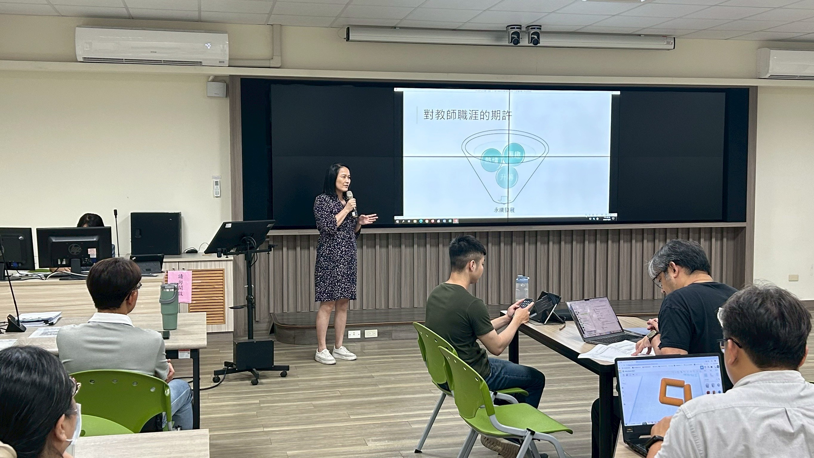 114學年度多元升等分享會(114年10月28日&114年11月28日)5(另開新視窗)