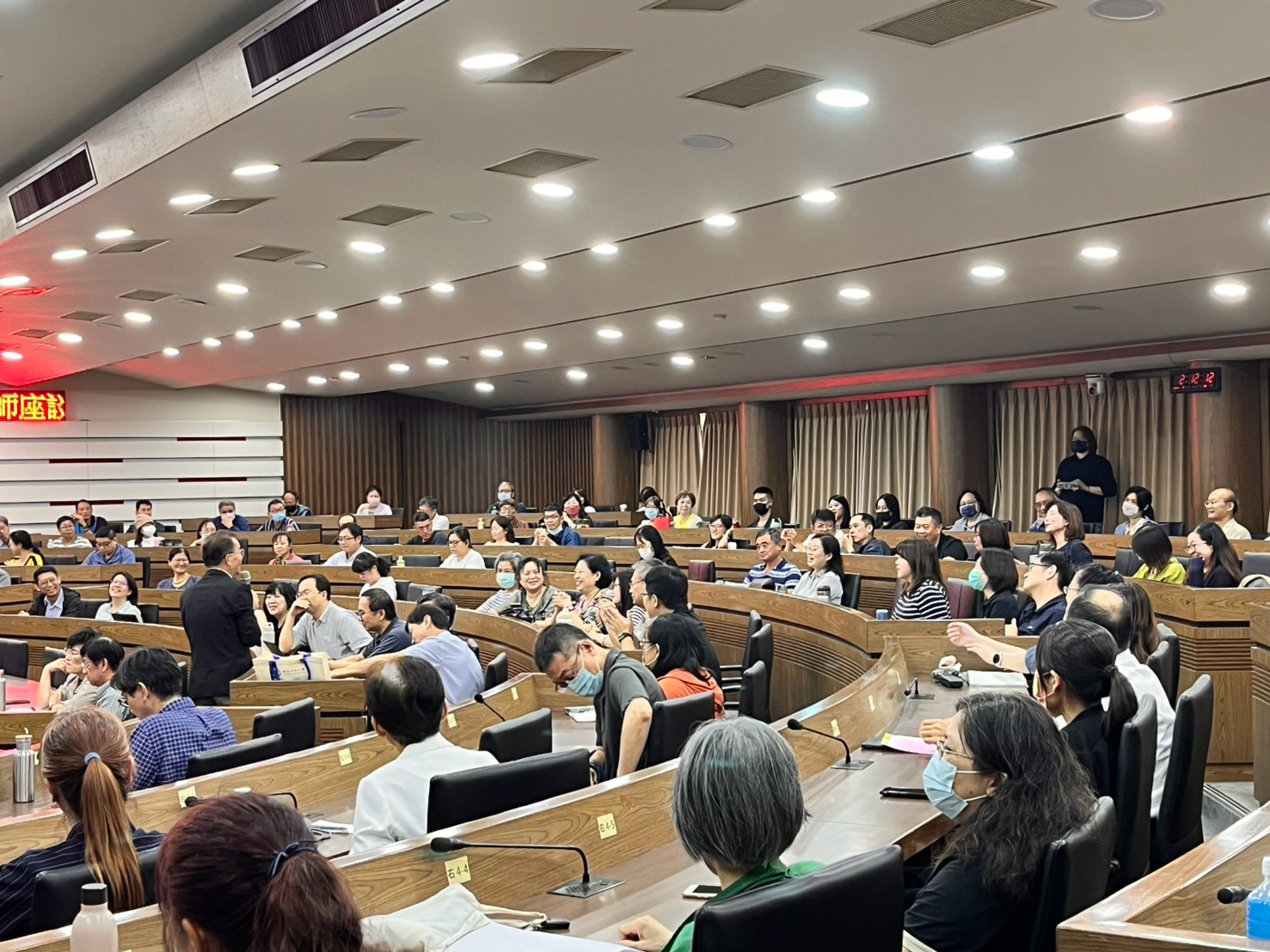 115學年度兼任教師座談會-4(另開新視窗)